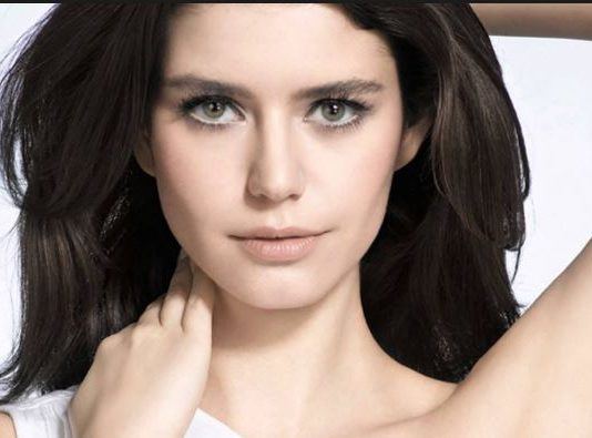 Beren Saat 2017-2018 De Hangi Dizide Oynayacak