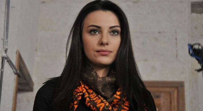 Deli Gönül Tüvana Türkay kimdir