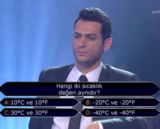 evliya Çelebi nin ama Mehmet efendi adıyla tanıttığı doğuştan kör olan ustaya,onarılmak için getirilen şeyi önce koklar sonra tamire başlardı?