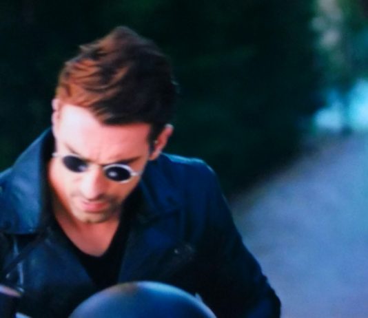 Siyah Beyaz Aşk 1. Bölüm Gün Ağarınca Boynum Bükülür (Sorma Ne Haldeyim) Şarkısı ve Sözleri