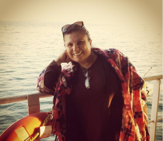 Komşular Dizisi(Fox Tv) Şefika Kim, Gerçek Adı, Kariyeri?