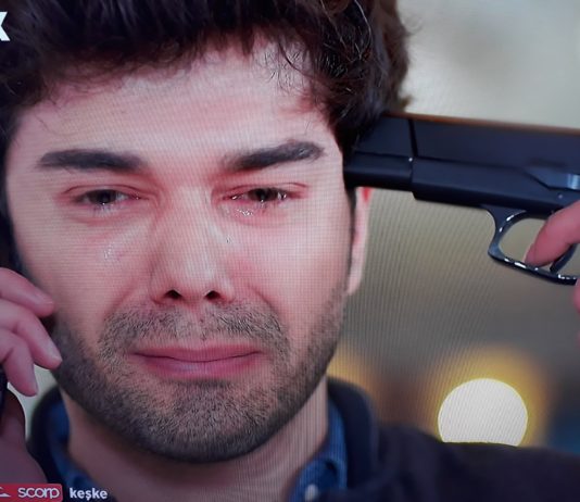 Kalbimdeki Deniz Mustafa Öldü mü? Diziden Ayrıldı mı?