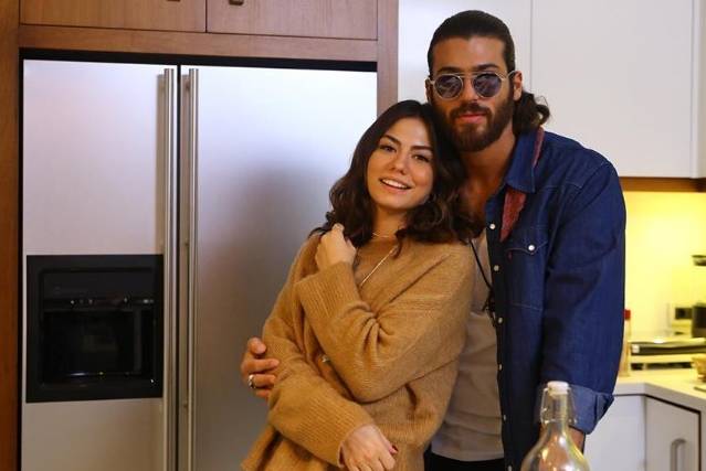 Erkenci Kuş 24. Bölüm Kıyafetleri