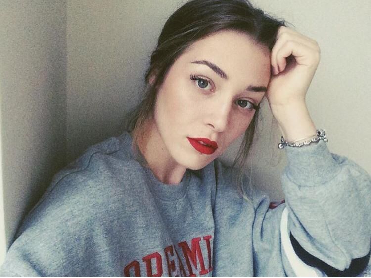 Her Yerde Sen Merve Kimdir? Deniz Işın Kimdir? Kaç Yaşında ...