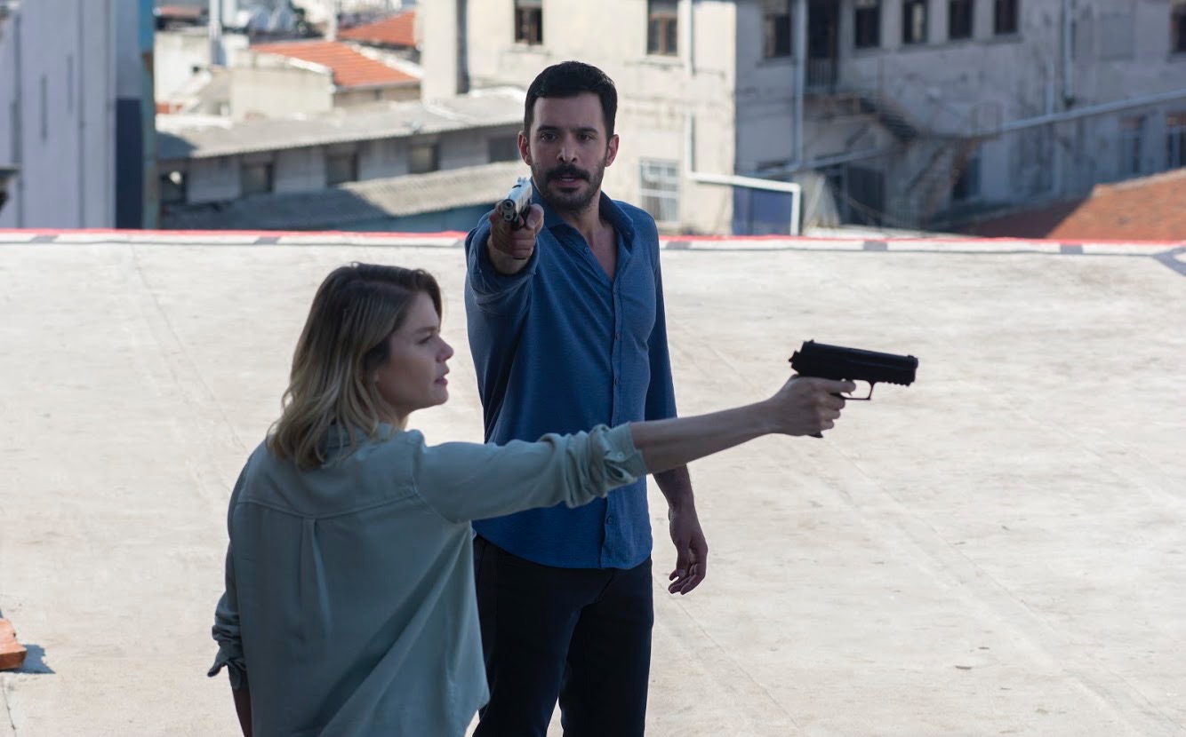 Отец кузгун жив или нет ворон. Сериал Кузгун 2 сезон. Ворон сериал 2019. Черный ворон турецкий сериал. Фильм ворон Кузгун.